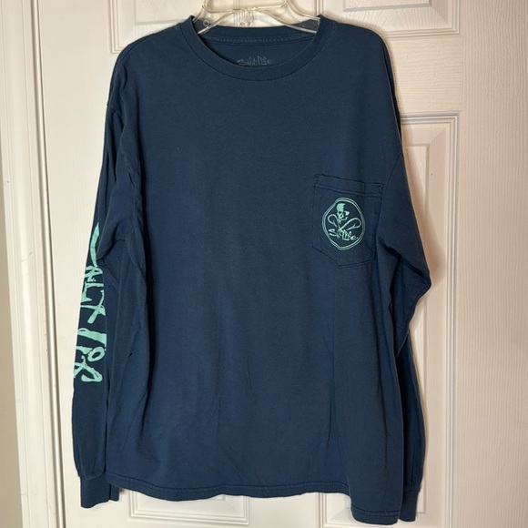 Salt Life Skull Hook Long Sleeve Top Preshrunk Cotton Pocket Tee Men’s Medium - Picture 1 of 4